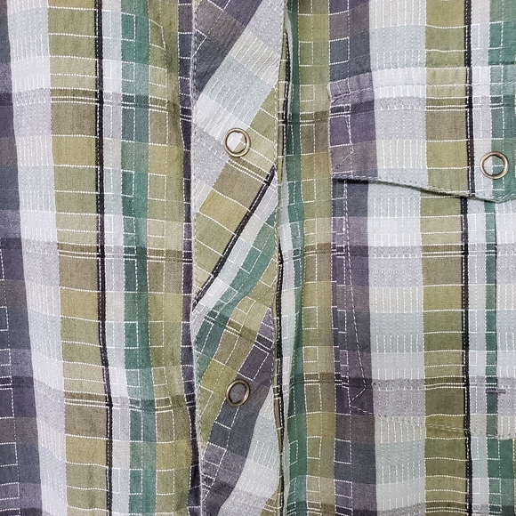 Prana Mens Short Sleeve Snap Front Shirt. Green/blue/gray plaid. Size L - Picture 4 of 5